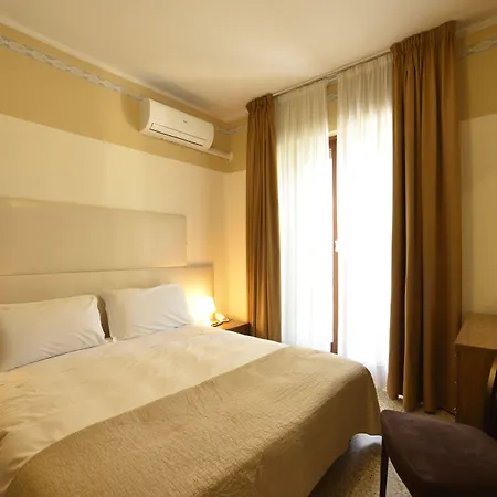 Mhotelsgroup Отель