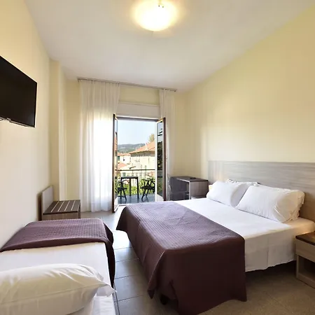 Mhotelsgroup دْيانو مارينا